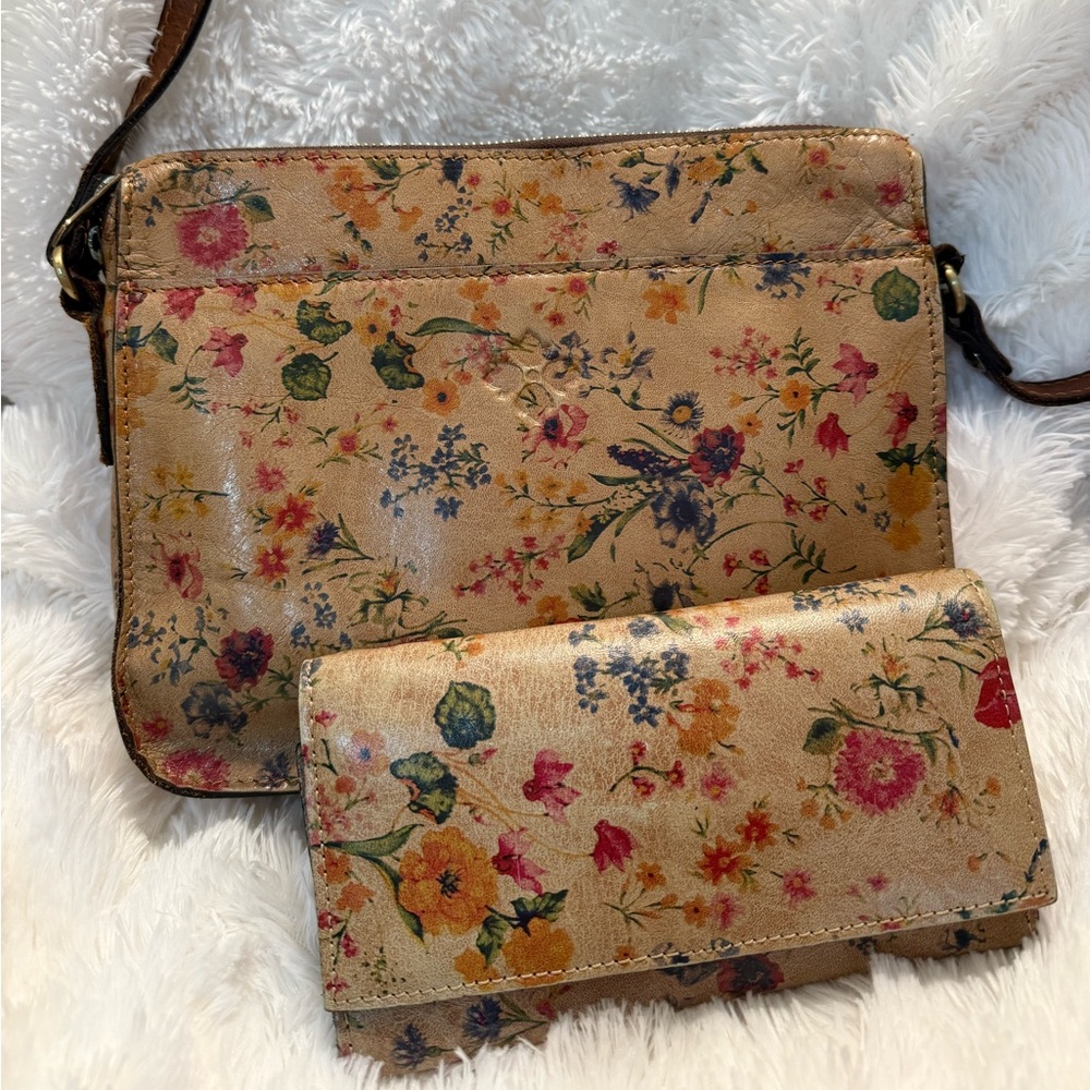 Patricia Nash Prairie Rose Calvi Square Crossbody & Wallet Combo